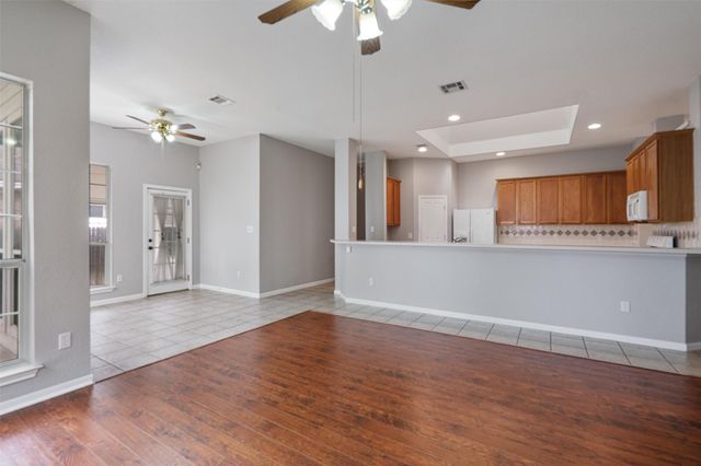 901 Cashew LN, Cedar Park, TX 78613