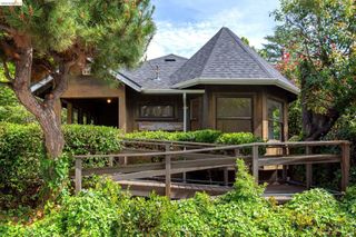 42 Linda Ave, Oakland, CA 94611
