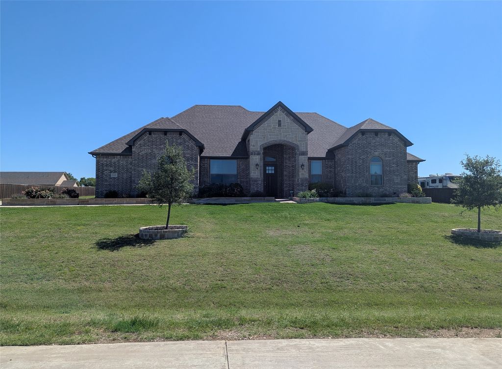 220 Fire Wheel Drive, Waxahachie, TX 75167