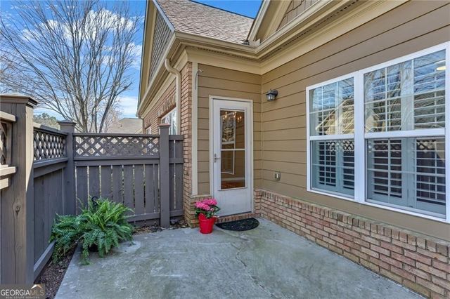 137 Glens Drive, Woodstock, GA 30188