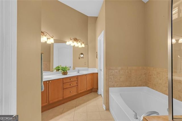 137 Glens Drive, Woodstock, GA 30188