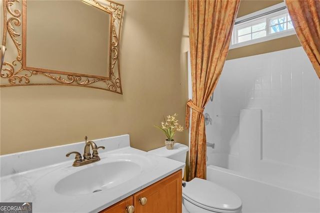 137 Glens Drive, Woodstock, GA 30188