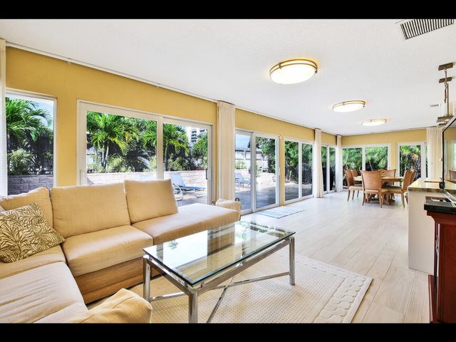 451 N LYRA Circle, Juno Beach, FL 33408