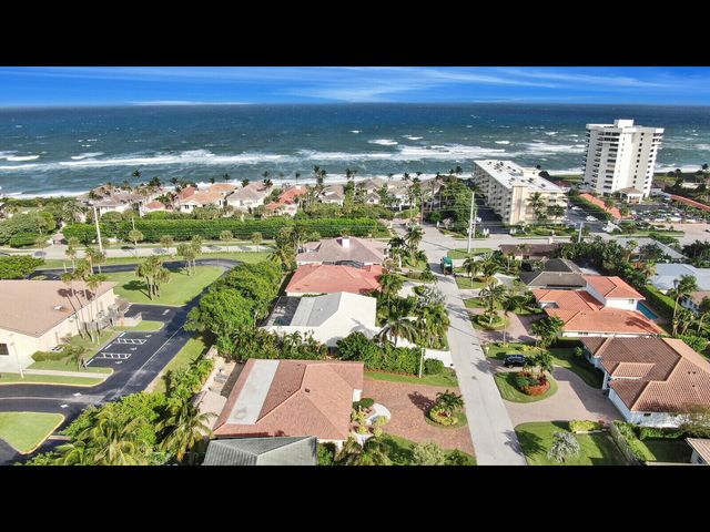 451 N LYRA Circle, Juno Beach, FL 33408
