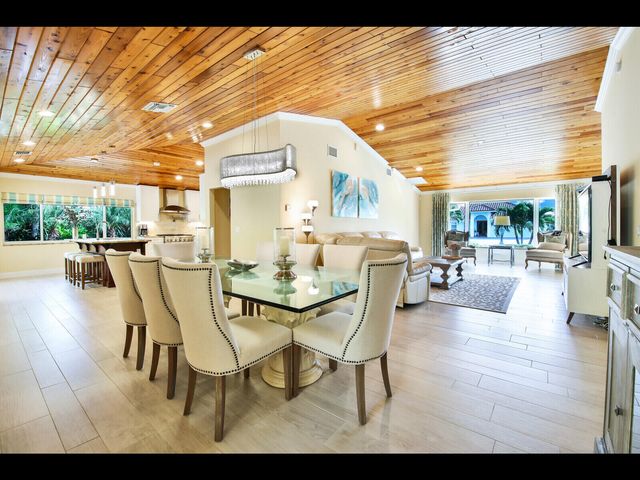451 N LYRA Circle, Juno Beach, FL 33408