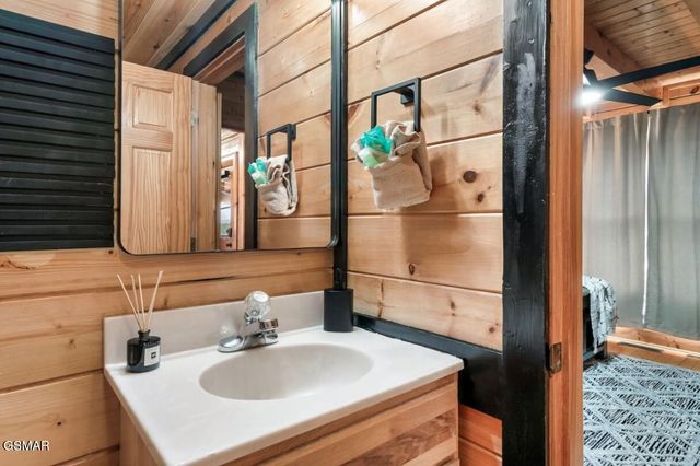 2009 Cougar Crossing Way, Sevierville, TN 37876