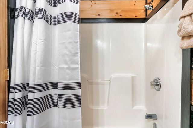 2009 Cougar Crossing Way, Sevierville, TN 37876