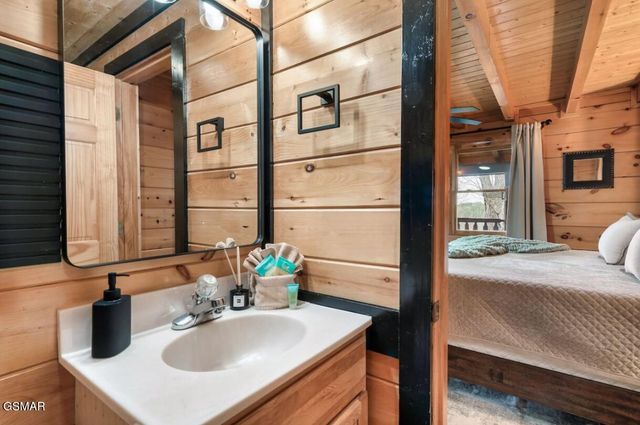 2009 Cougar Crossing Way, Sevierville, TN 37876