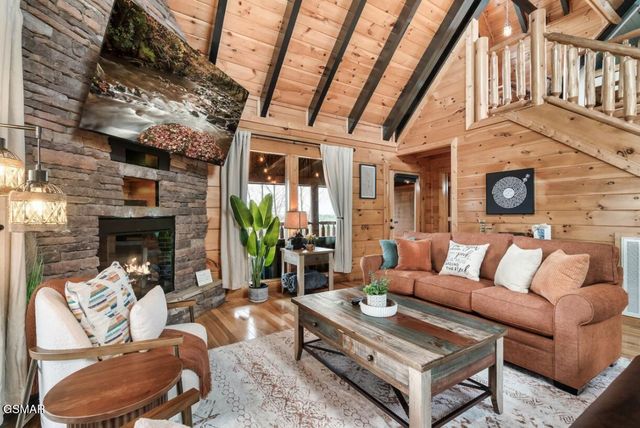 2009 Cougar Crossing Way, Sevierville, TN 37876