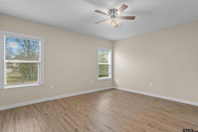 1409 N Carlyle, Tyler, TX 75702