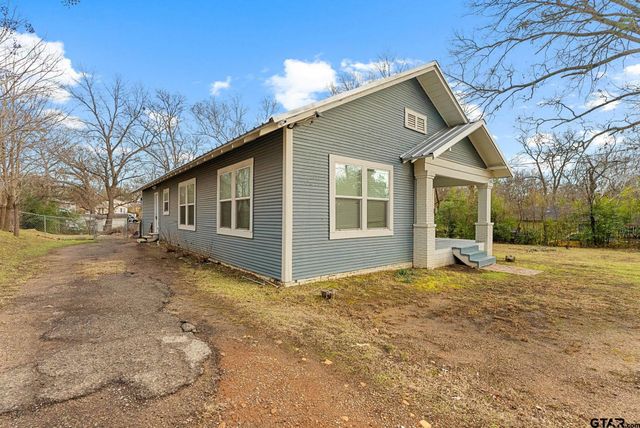 1409 N Carlyle, Tyler, TX 75702
