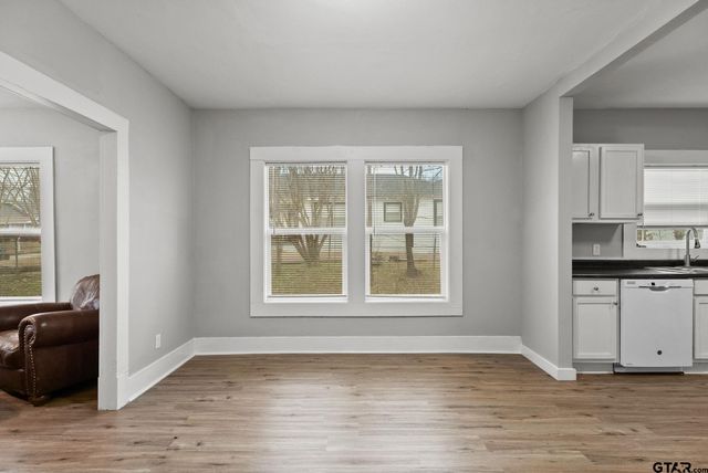 1409 N Carlyle, Tyler, TX 75702