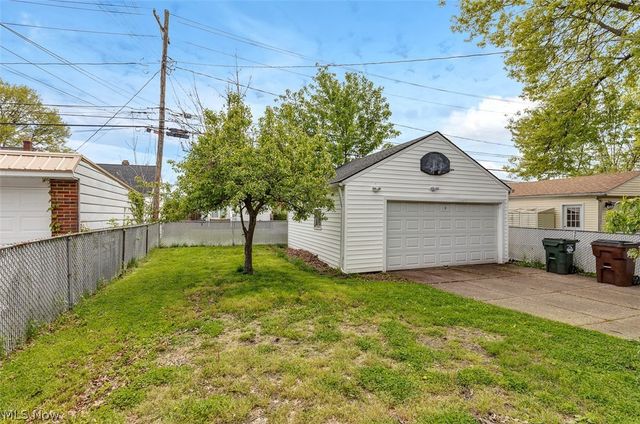 7503 Whittington Drive, Parma, OH 44129