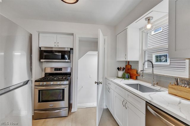 7503 Whittington Drive, Parma, OH 44129