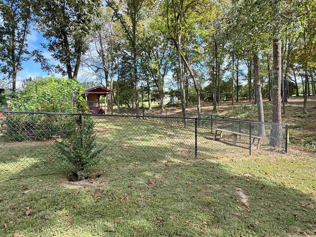 508 Harding Blvd, Mountain View, AR 72560