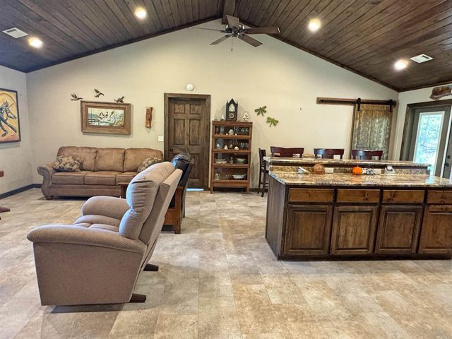 508 Harding Blvd, Mountain View, AR 72560