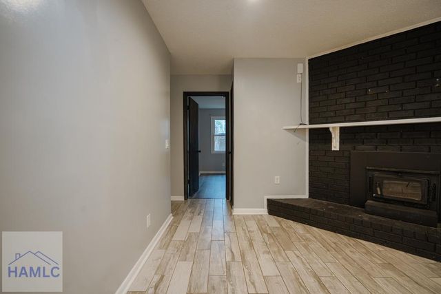 1042 Live Oak Drive, Hinesville, GA 31313