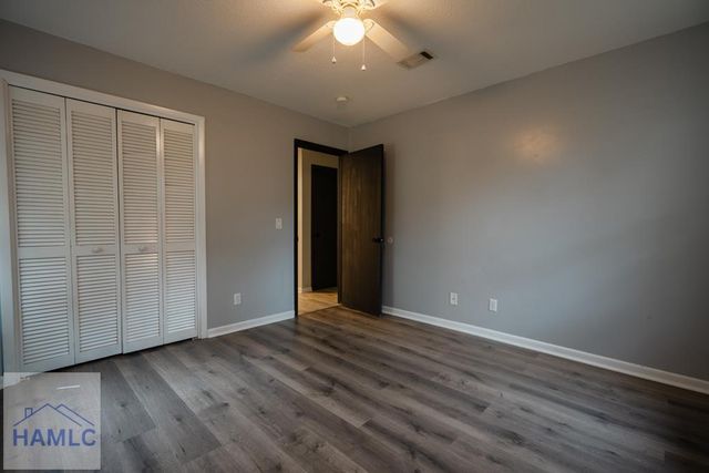 1042 Live Oak Drive, Hinesville, GA 31313