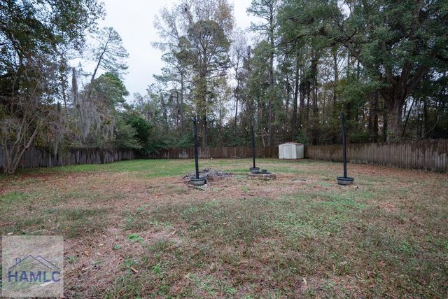 1042 Live Oak Drive, Hinesville, GA 31313