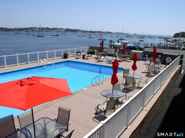 292 Pequot Avenue 4E, New London, CT 06320