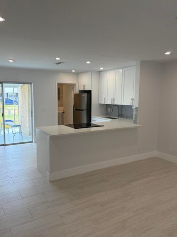 2812 Duke Lane, Delray Beach, FL 33445