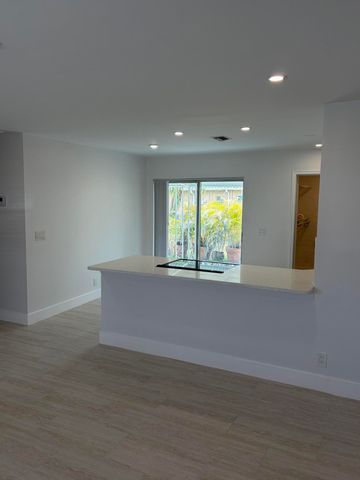 2812 Duke Lane, Delray Beach, FL 33445