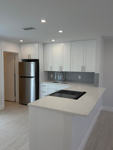 2812 Duke Lane, Delray Beach, FL 33445