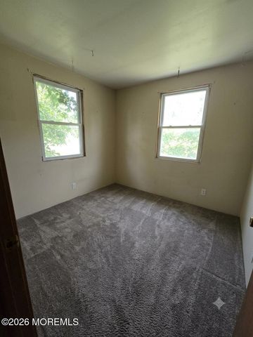 19 Mockingbird Lane, Browns Mills, NJ 08015
