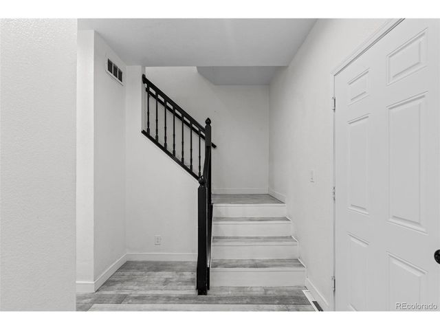 6950 Newport St, Commerce City, CO 80022