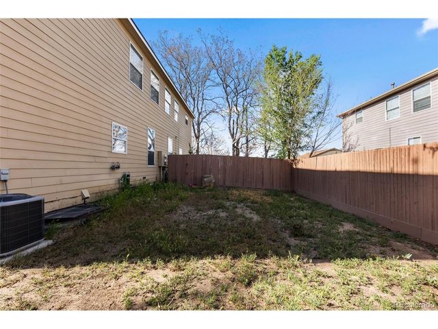 6950 Newport St, Commerce City, CO 80022
