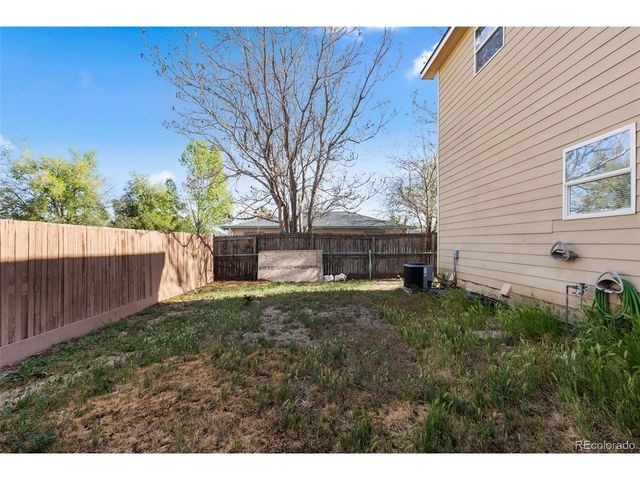 6950 Newport St, Commerce City, CO 80022
