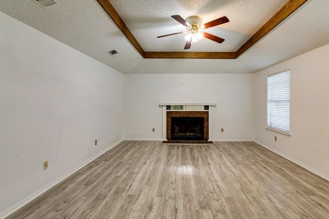 902 Wayne Avenue, Duncanville, TX 75137