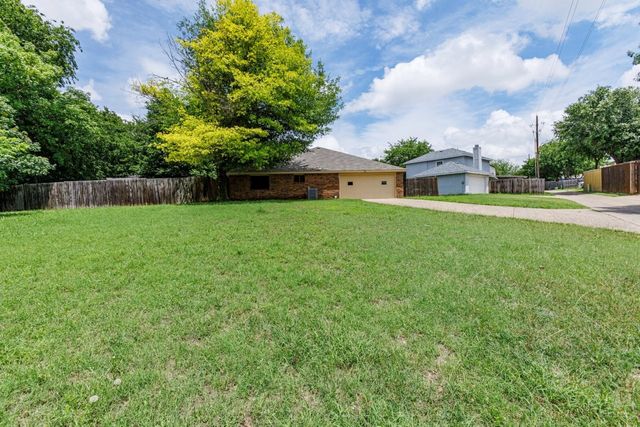 902 Wayne Avenue, Duncanville, TX 75137