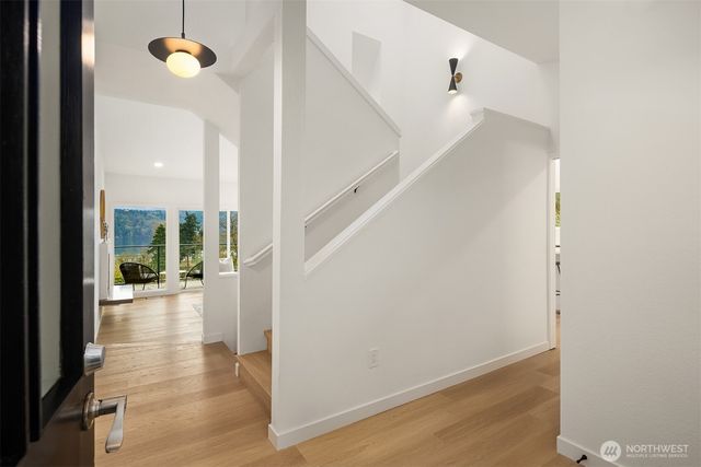 14214 Westwood Place NE, Seattle, WA 98125