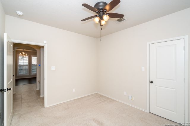 9142 yearling, San Antonio, TX 78254