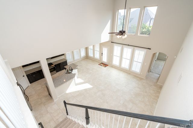 9142 yearling, San Antonio, TX 78254