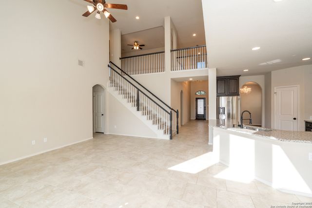 9142 yearling, San Antonio, TX 78254