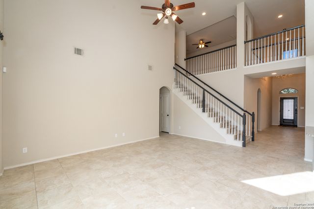 9142 yearling, San Antonio, TX 78254