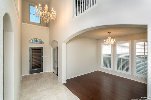 9142 yearling, San Antonio, TX 78254