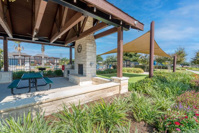 9142 yearling, San Antonio, TX 78254