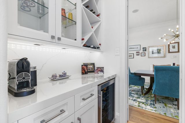 39 N Palmiera Circle, The Woodlands, TX 77382