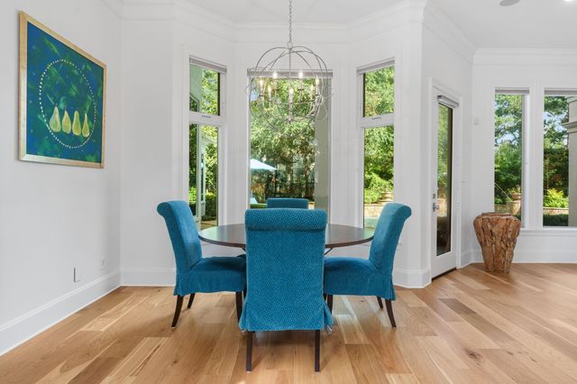 39 N Palmiera Circle, The Woodlands, TX 77382