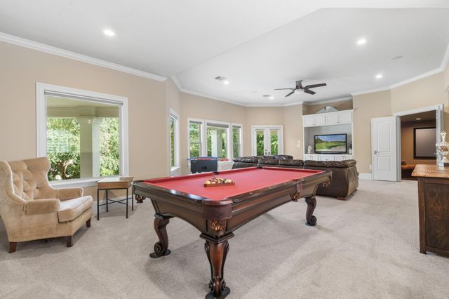 39 N Palmiera Circle, The Woodlands, TX 77382