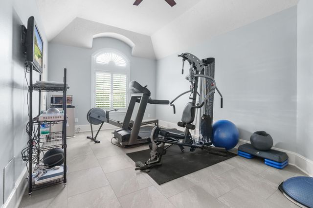 39 N Palmiera Circle, The Woodlands, TX 77382