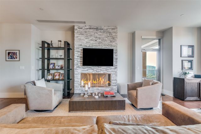 2300 Wolf Street 10D, Dallas, TX 75201