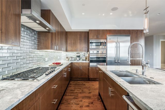 2300 Wolf Street 10D, Dallas, TX 75201