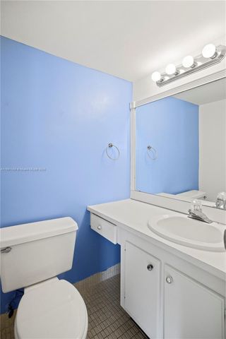 20335 W Country Club Dr 901, Aventura, FL 33180