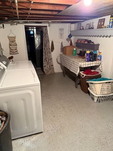 210 W South Street, Sheffield, IL 61361