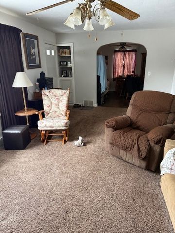 210 W South Street, Sheffield, IL 61361