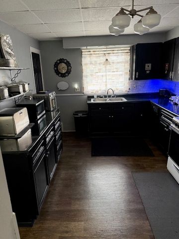 210 W South Street, Sheffield, IL 61361